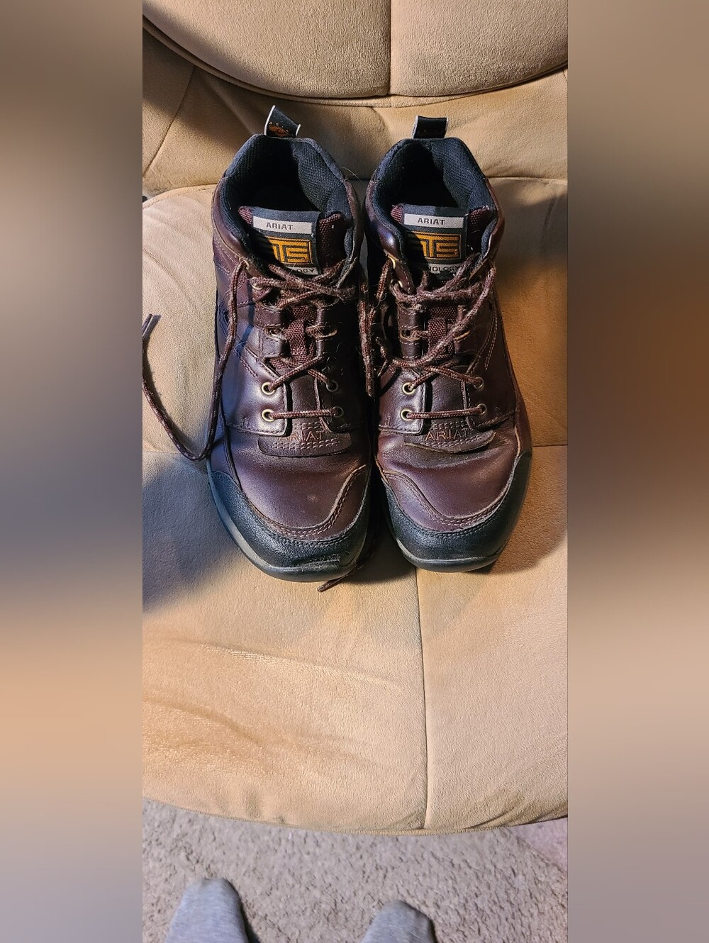 Ariat Women's Dark Brown Leather Lace-Up Work Boots with Black Toe